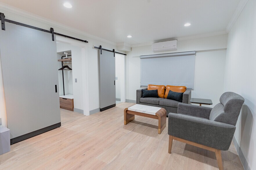 More Photos Of 1107 N Broadway, Santa Maria Hotel For Sale