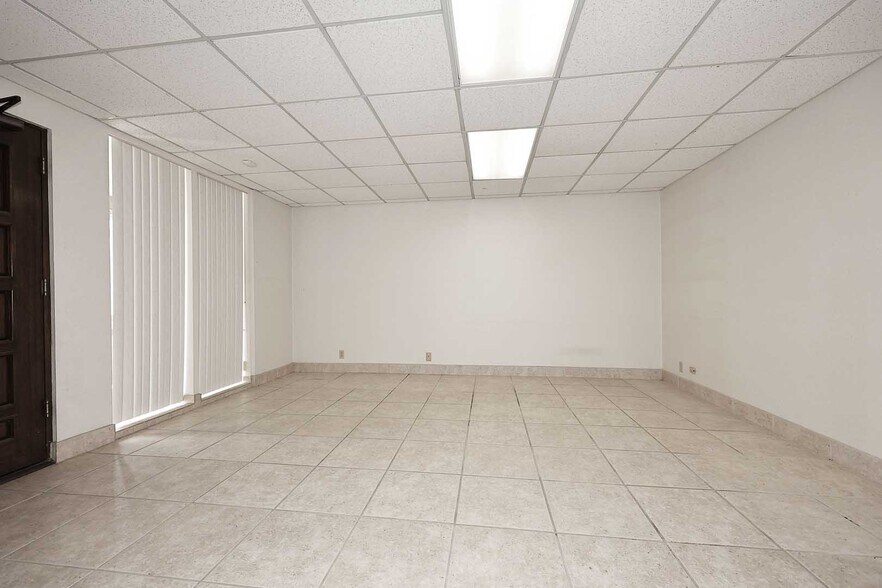 More Photos Of 5230 N 16th St, Phoenix Office For Lease