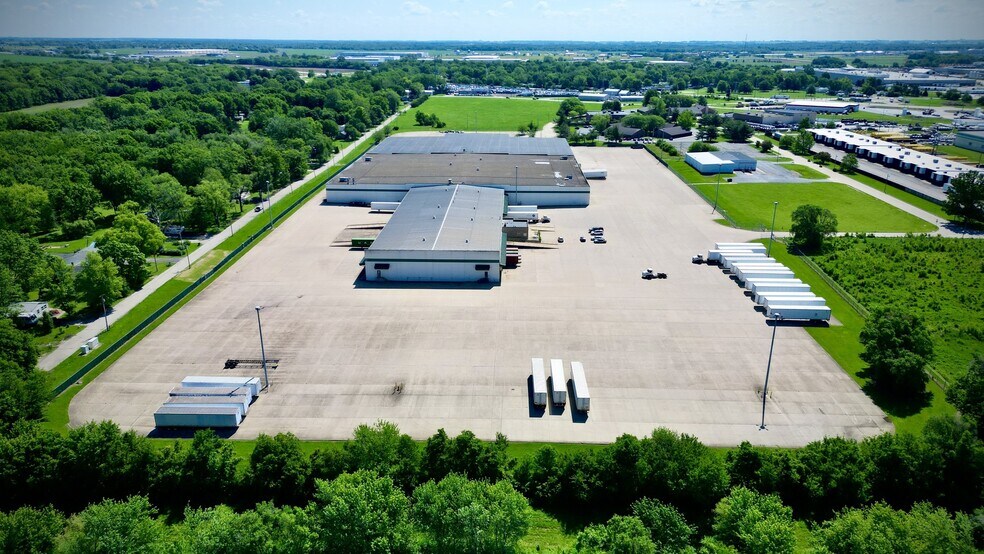 More Photos Of 2380 E Millikin Pky, Decatur Distribution For Lease
