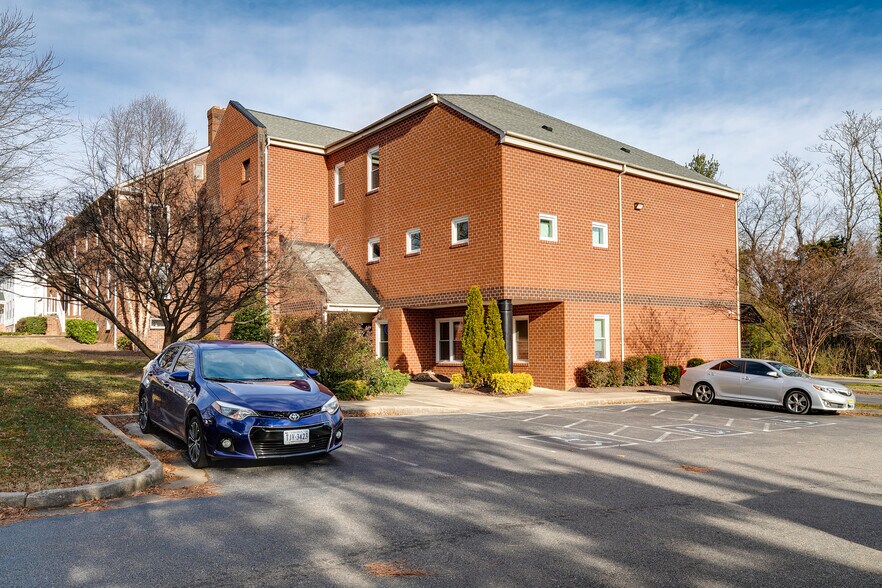 More Photos Of 7300 Hanover Green Dr, Mechanicsville Office For Lease