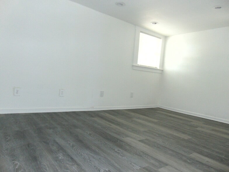 More Photos Of 6277 Memorial Dr, Stone Mountain Medical For Sale