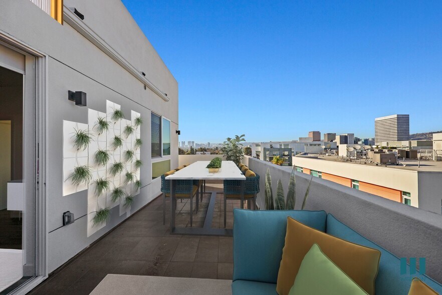 More Photos Of 951 Ogden Ave, Los Angeles Apartments For Lease