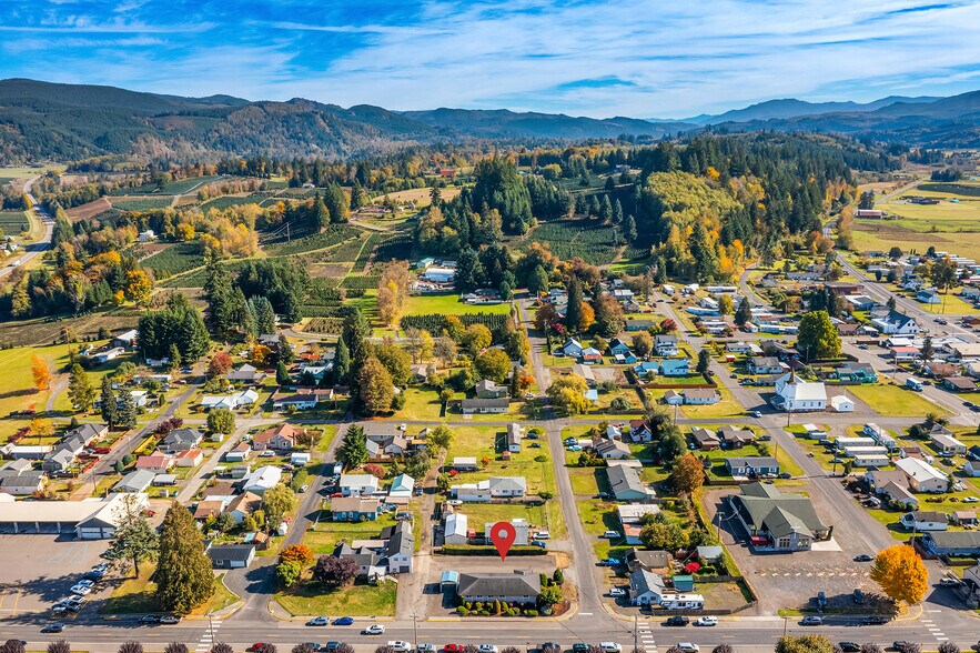 More Photos Of 424 Williams St, Mossyrock Office For Lease