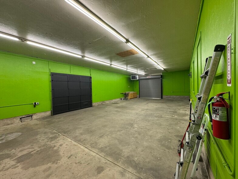 More Photos Of 850 Beatty St, Medford Office For Lease