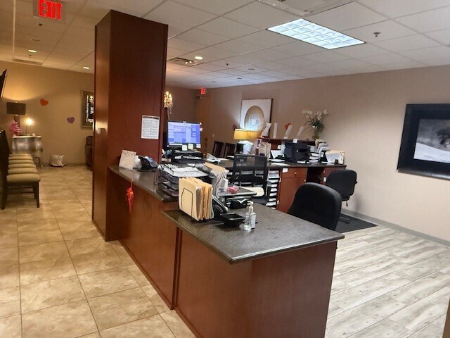 More Photos Of 6150 Metrowest Blvd, Orlando Medical For Lease