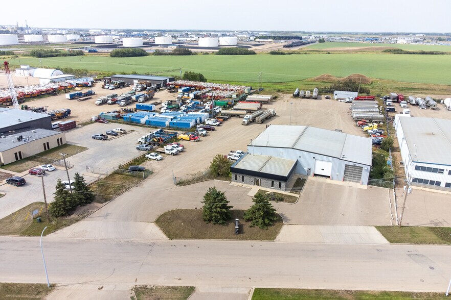 More Photos Of 6006 53 Av, Lloydminster Warehouse For Sale