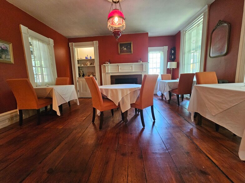 More Photos Of 38 Bellvale Lakes Rd, Warwick Restaurant For Sale