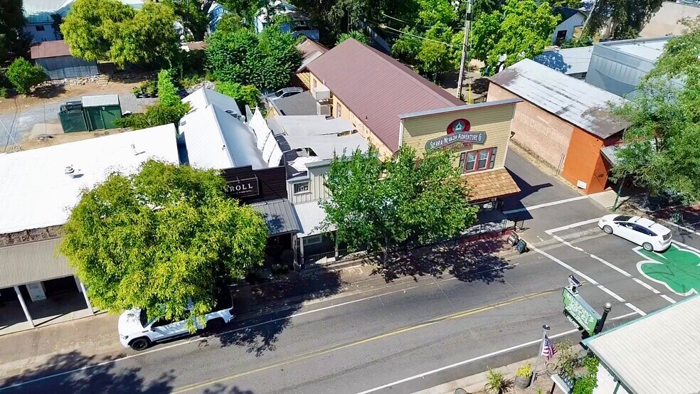 More Photos Of 448 Main St, Murphys Freestanding For Lease