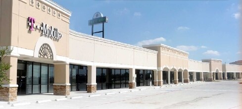 More Photos Of 5819 Gulf Fwy, Houston Freestanding For Lease