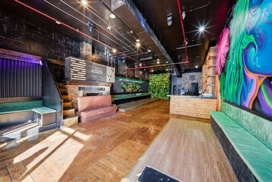 More Photos Of 1059 Flushing Ave, Brooklyn Warehouse For Lease