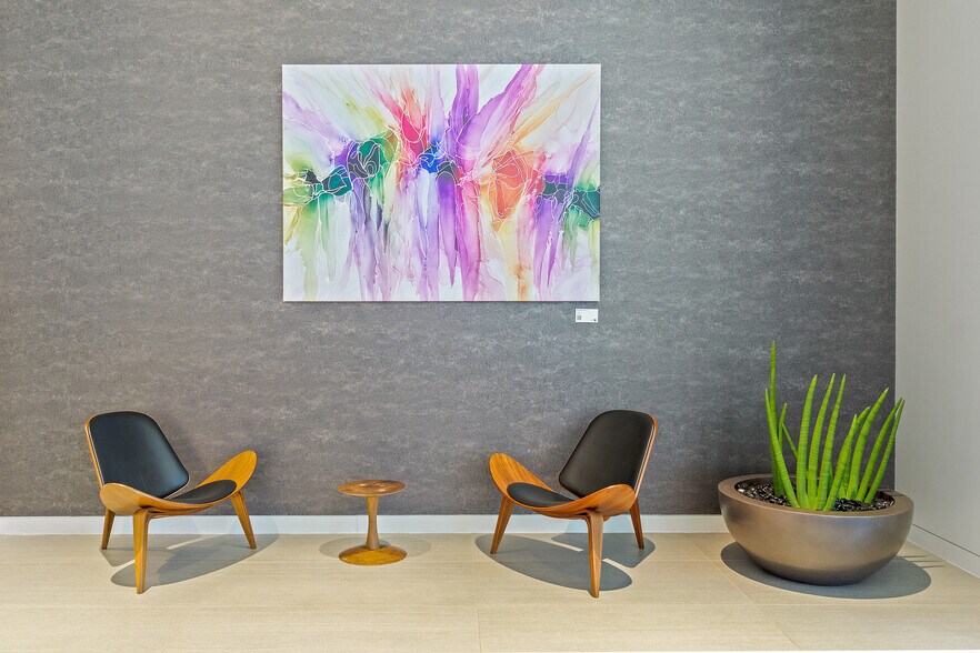 More Photos Of 1600 7th Ave, Seattle Office For Lease