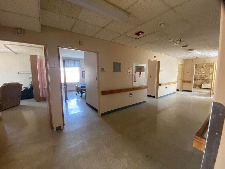 More Photos Of 25 Ewing St, Helena Medical For Sale