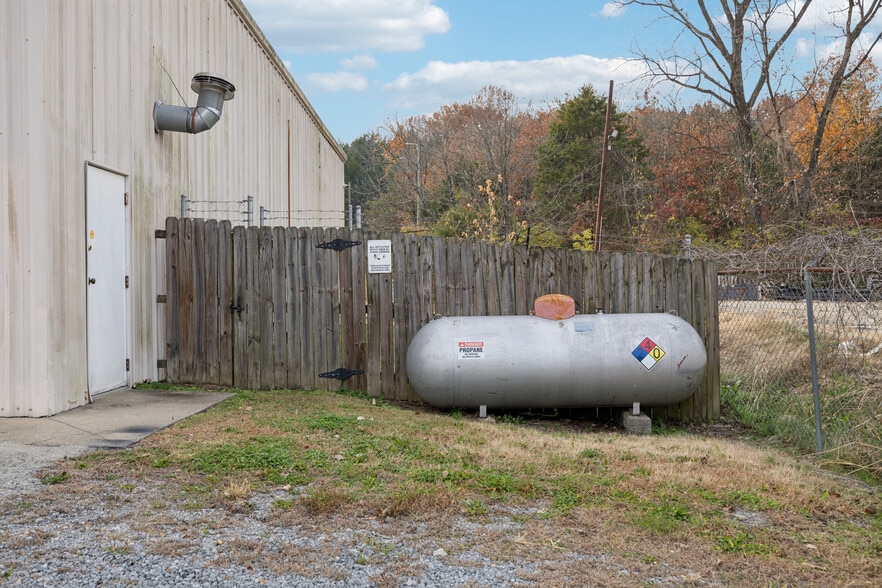 More Photos Of 3502 Dickerson Pike, Nashville Flex For Sale