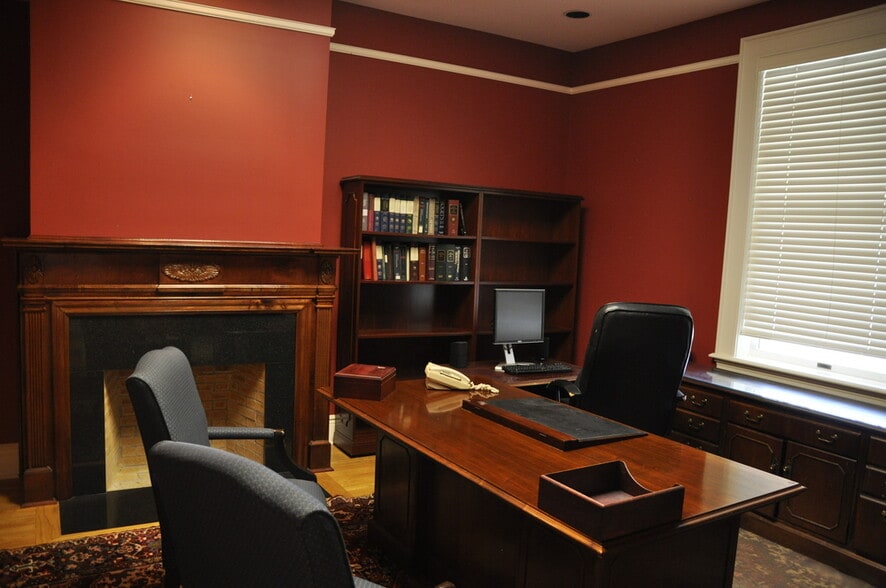 More Photos Of 395 S Central Ave, Bartow Office For Sale