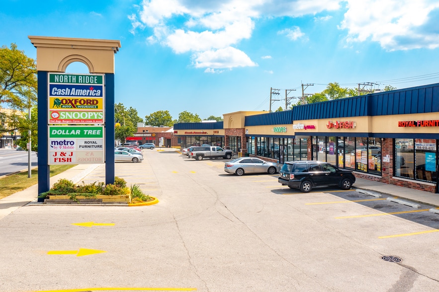 Primary Photo Of 6301-6405 North Ave, Oak Park Unknown For Lease