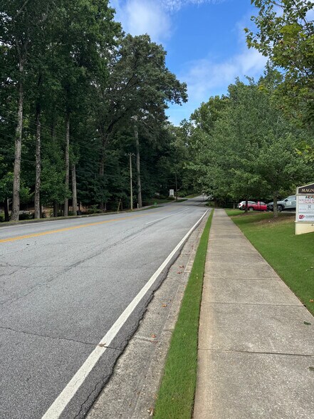 More Photos Of 440 S Peachtree St, Norcross Loft Creative Space For Lease