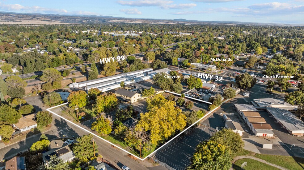 More Photos Of 355 Panama Ave, Chico Flex For Sale