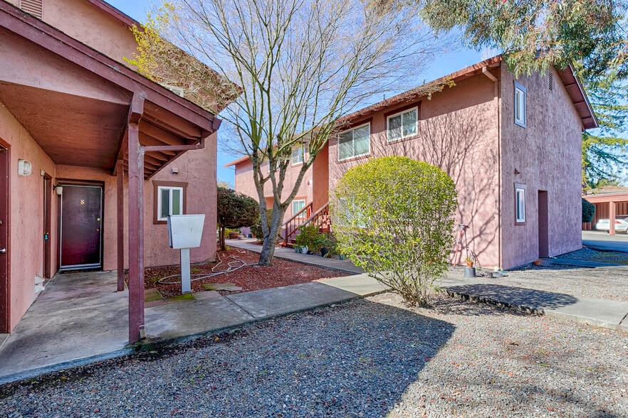 More Photos Of 7488 Bridgit Dr, Rohnert Park Apartments For Sale