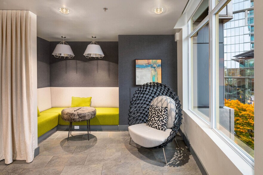 More Photos Of 989 112th Ave NE, Bellevue Apartments For Lease