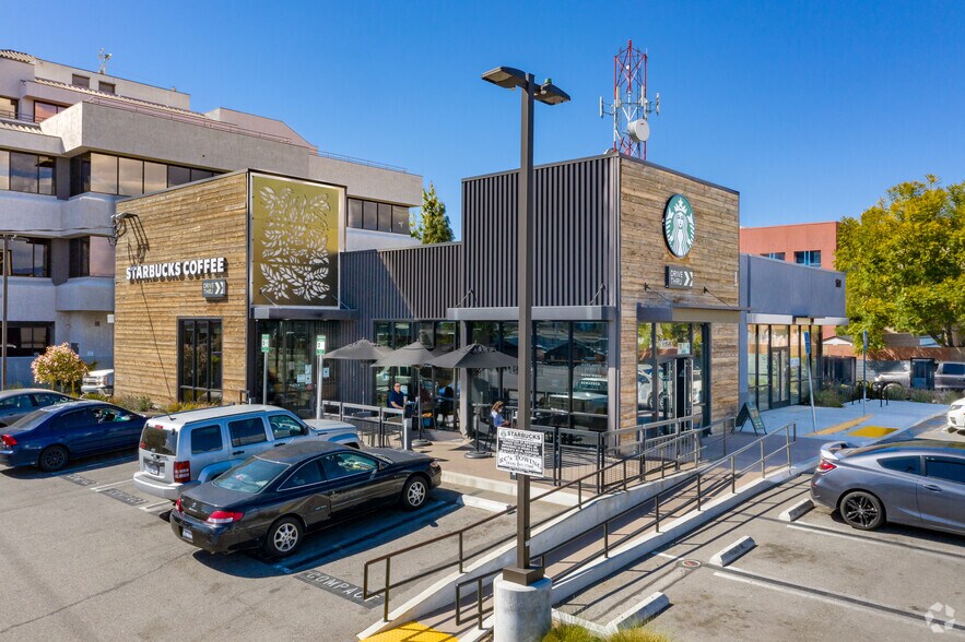 More Photos Of 11109 Sepulveda Blvd, Mission Hills General Retail For Sale