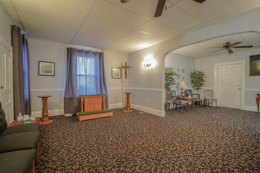 More Photos Of 625 Byberry Rd, Philadelphia Funeral Home For Sale