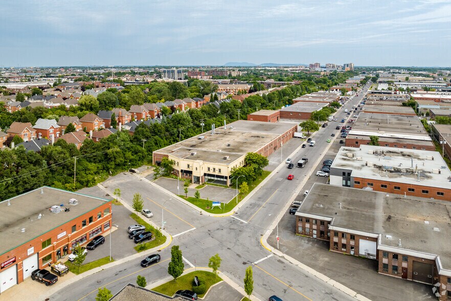 More Photos Of 6950 Boul Couture, Montréal Warehouse For Sale