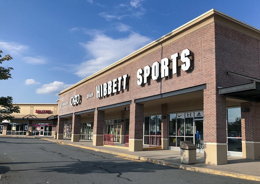 More Photos Of 360-430 E Hanes Mill Rd, Winston-Salem Unknown For Lease