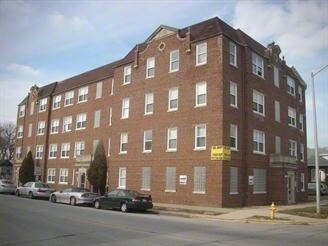 More Photos Of 102 Memorial Dr, Calumet City Apartments For Sale