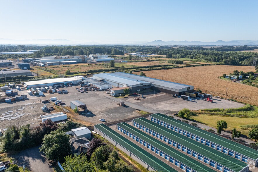 More Photos Of 3613-3615 Pacific Blvd SW, Albany Warehouse For Sale