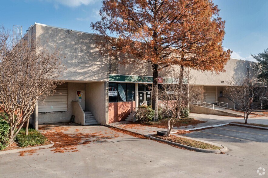 More Photos Of 850 N Dorothy Dr, Richardson Unknown For Lease