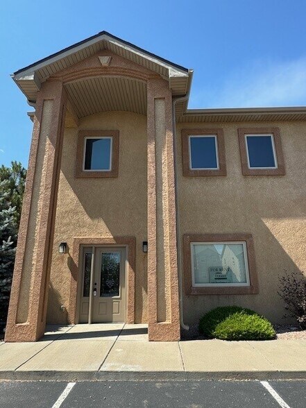 More Photos Of 9442 Mosaic Hts, Fountain Flex For Lease