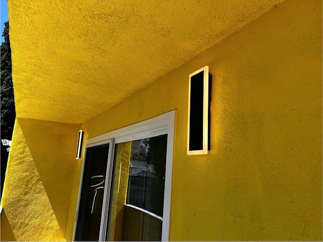 More Photos Of 5633 La Mirada Ave, Los Angeles Apartments For Sale