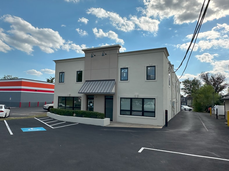 More Photos Of 530 W Street Rd, Warminster Township Medical For Lease
