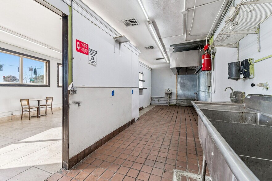 More Photos Of 715 McDuff Ave, Jacksonville Storefront Retail Residential For Sale