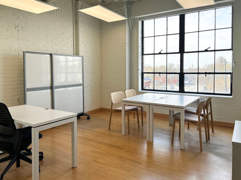 More Photos Of 1655 Dupont St, Toronto Flex For Sale