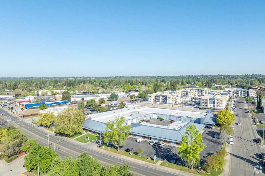 More Photos Of 11251 Coloma Rd, Gold River Unknown For Lease