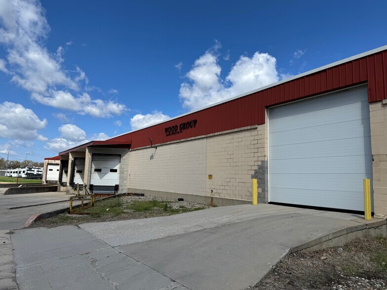 More Photos Of 1610 Leininger Ave, Elkhart Distribution For Lease