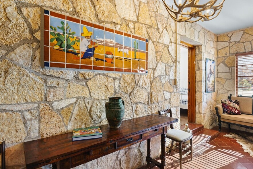 More Photos Of 5322 State Hwy 16 N, Bandera Hospitality For Sale