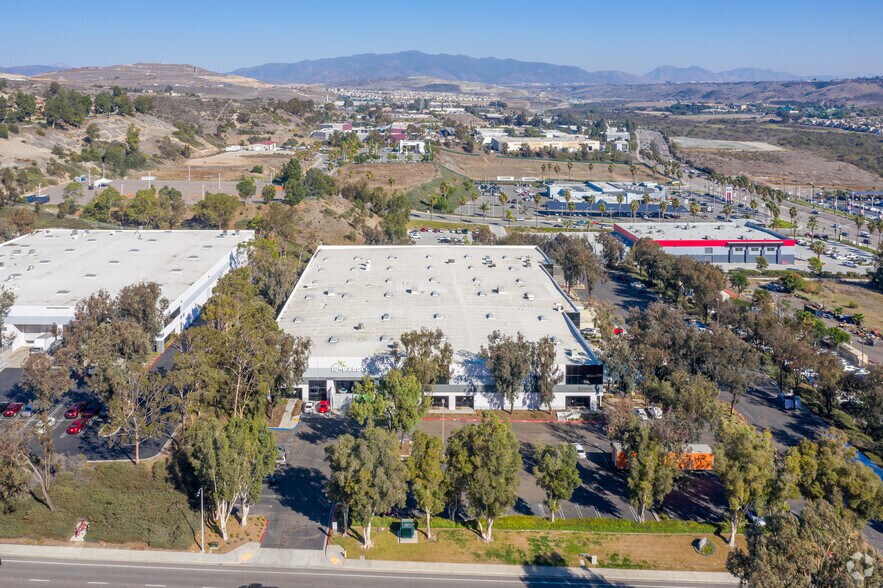 More Photos Of 1675 Brandywine Ave, Chula Vista Manufacturing For Lease