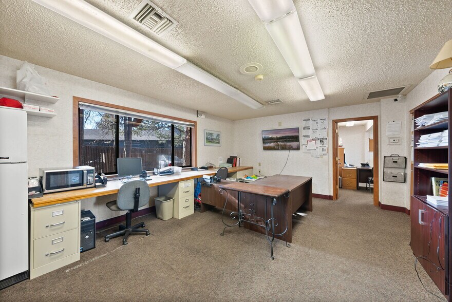 More Photos Of 3105 NE O. B. Riley Rd, Bend Hotel For Sale