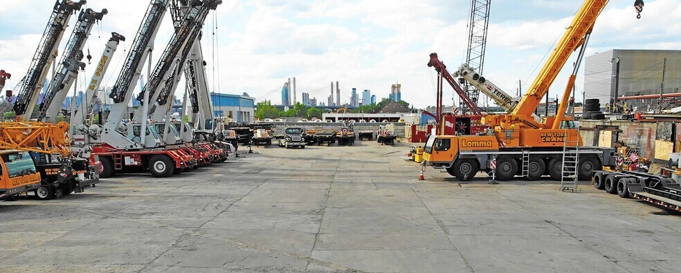 More Photos Of 58-38 47th St, Maspeth Land For Lease