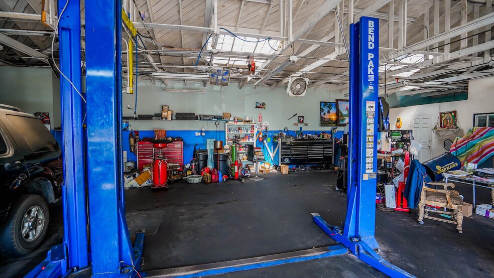 More Photos Of 17207 Clark Ave, Bellflower Auto Repair For Lease