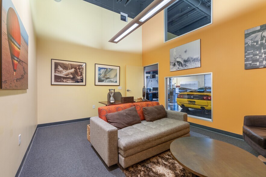 More Photos Of 521 Charcot Ave, San Jose Showroom For Sale