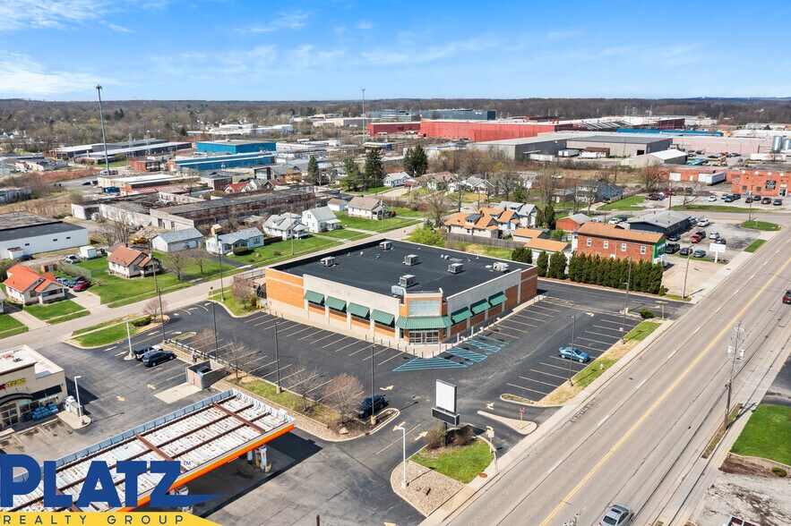 More Photos Of 40 N Meridian Rd, Youngstown Drugstore For Lease