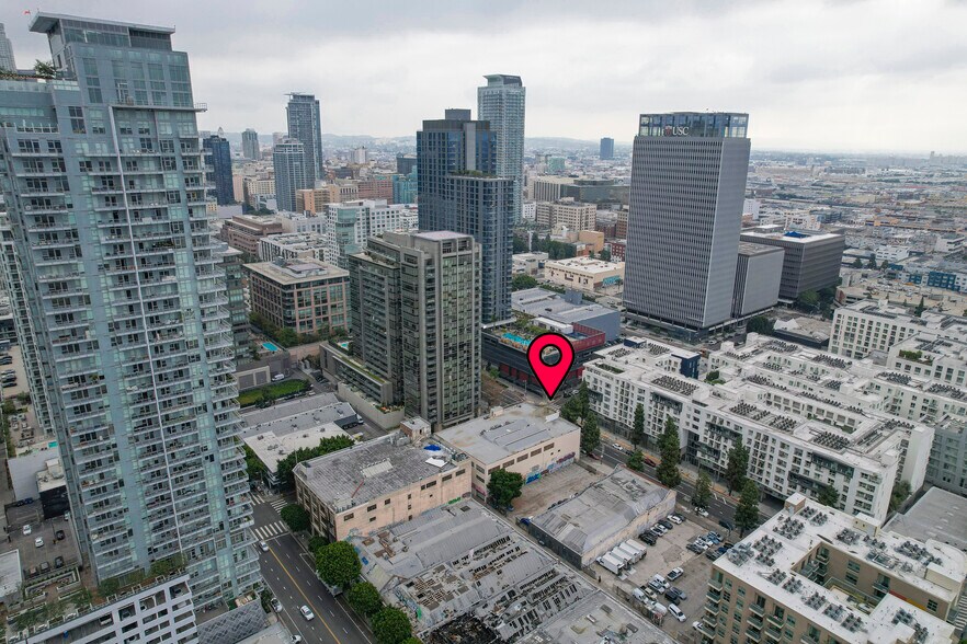 More Photos Of 1201 S Grand Ave, Los Angeles Warehouse For Lease