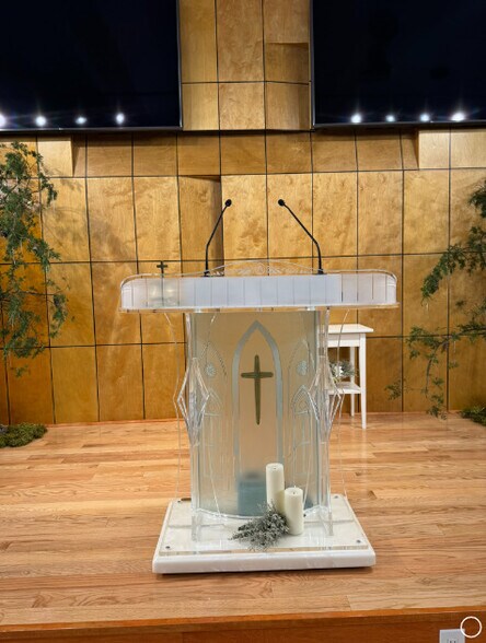 More Photos Of 4733 Little Neck Pky, Little Neck Specialty For Sale