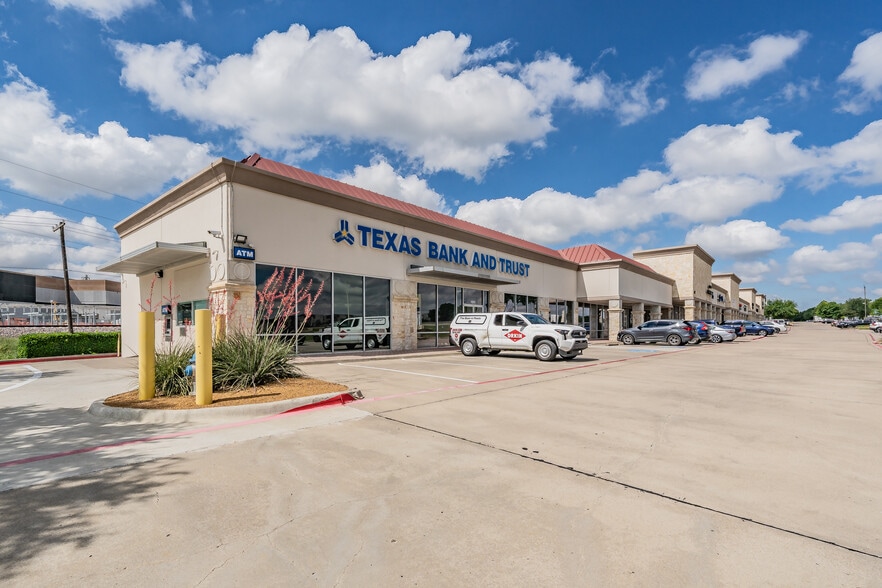 More Photos Of 401 W President George Bush Fwy, Richardson Unknown For Lease