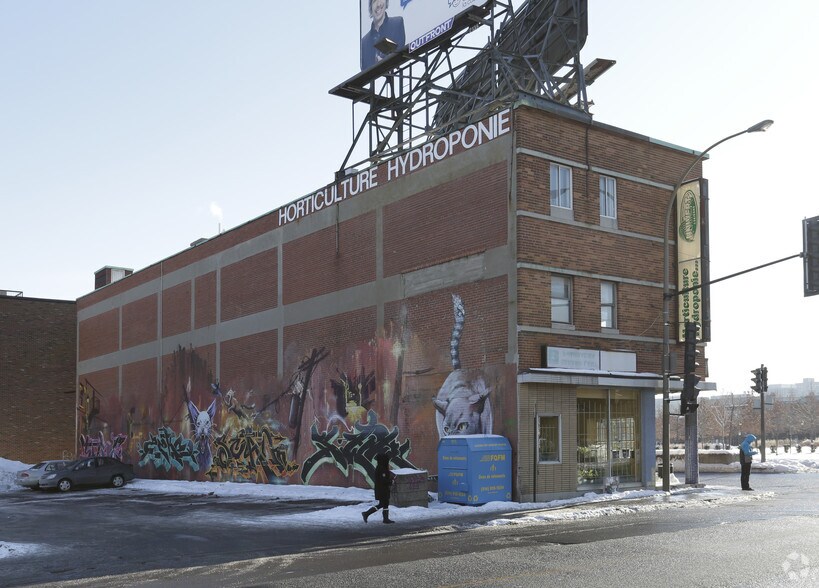 More Photos Of 1945 Av De Lorimier, Ville-marie Storefront Retail Residential For Sale