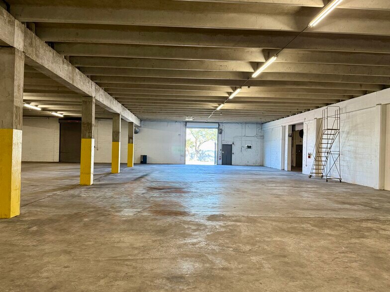 More Photos Of 12388 Starkey Rd, Largo Warehouse For Sale