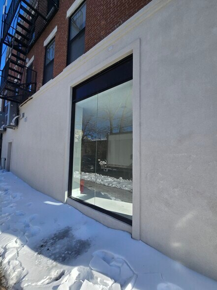 More Photos Of 72 Van Dyke St, Brooklyn Apartments For Lease
